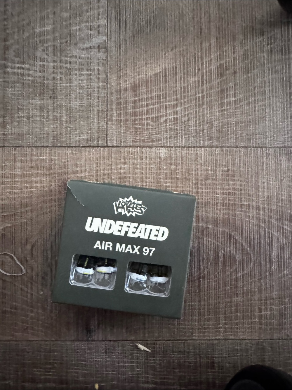 Undefeated Air Max 97 Key & Card Holder Set - Black with White Accents